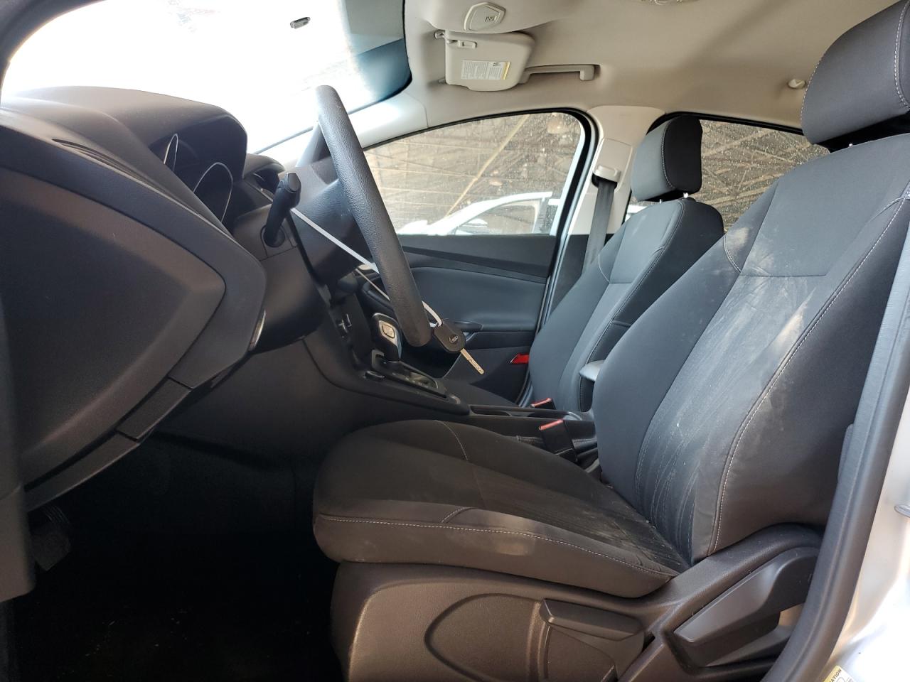 2015 Ford Focus Se VIN: 1FADP3F23FL370251 Lot: 61952924