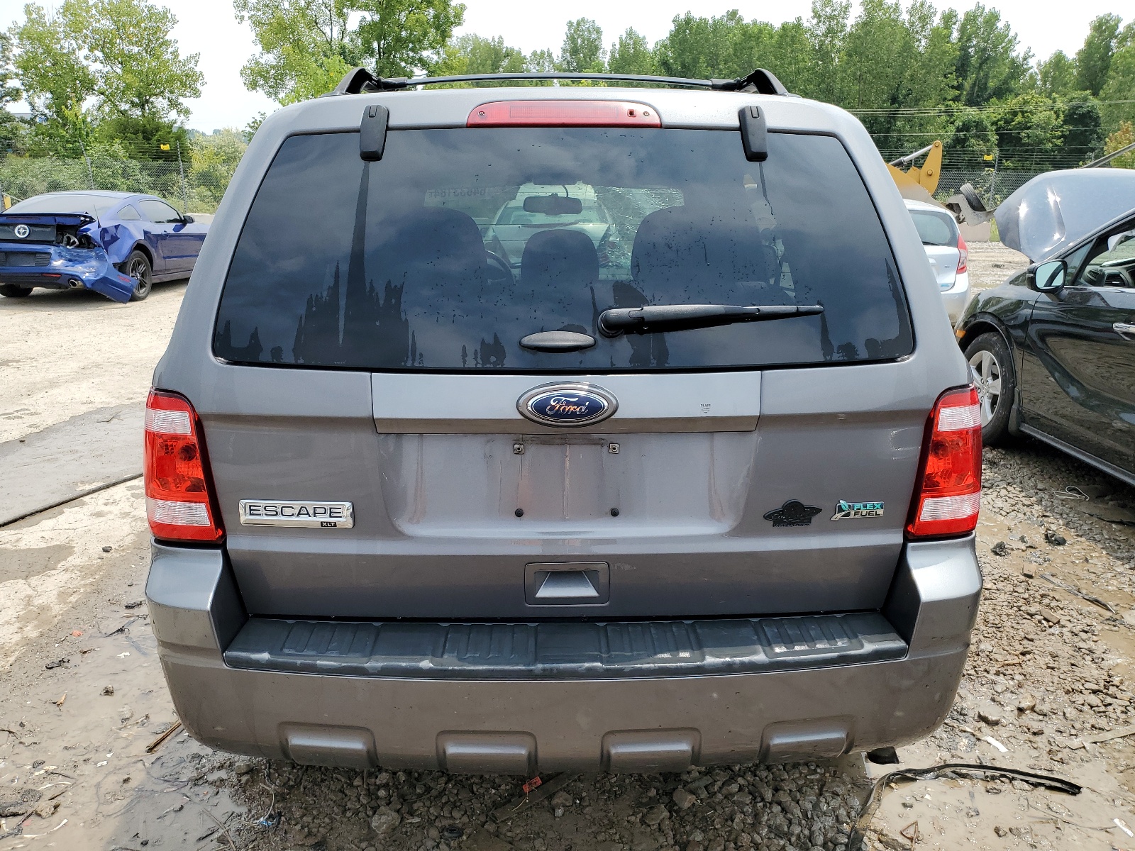 1FMCU0DG2BKB96809 2011 Ford Escape Xlt