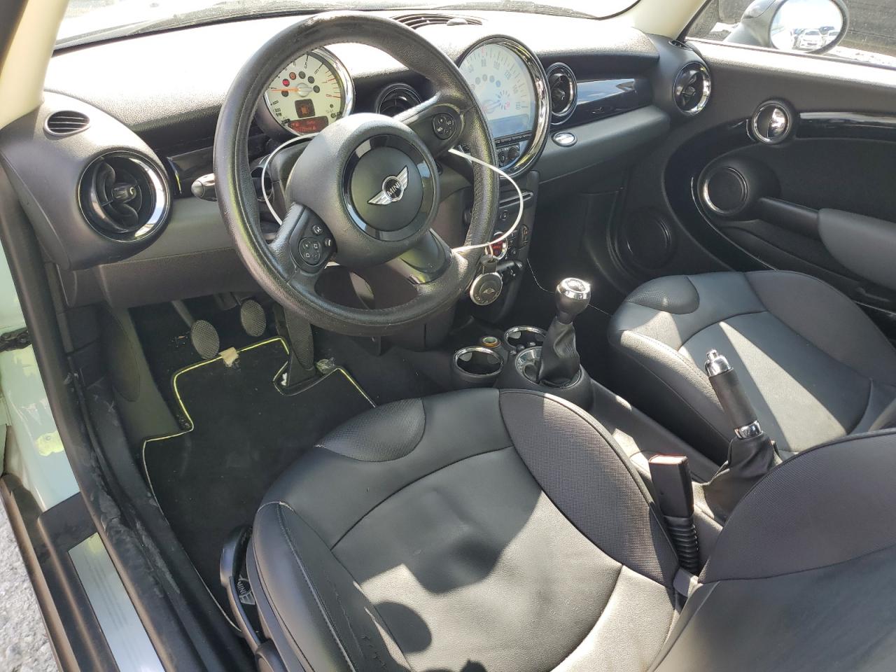 2012 Mini Cooper VIN: WMWSU3C59CT185042 Lot: 61591844