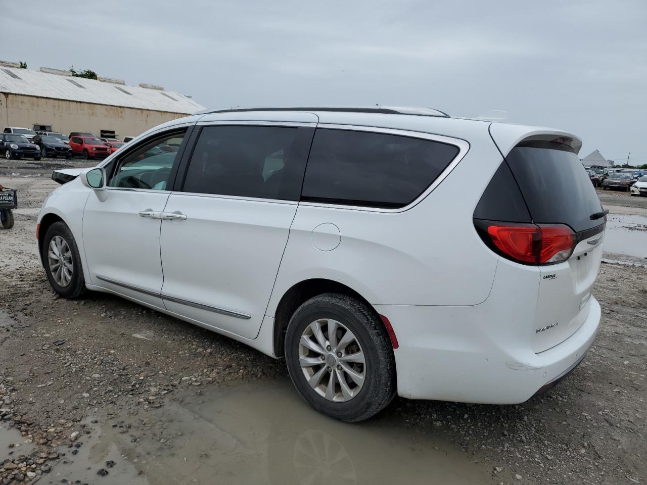 2C4RC1BG2JR124289 2018 CHRYSLER PACIFICA - Image 2