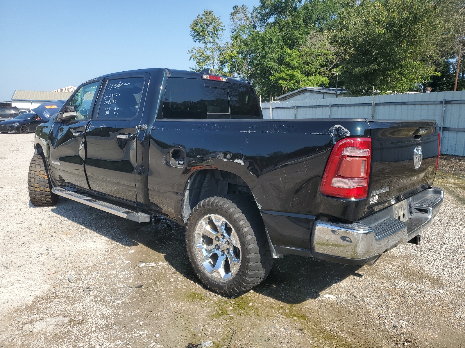 2019 Ram 1500 Big Horn/Lone Star vin: 1C6RREMT1KN748199