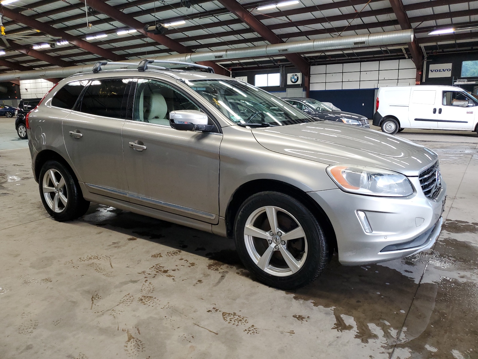 2016 Volvo Xc60 T6 Premier vin: YV449MRK8G2873087