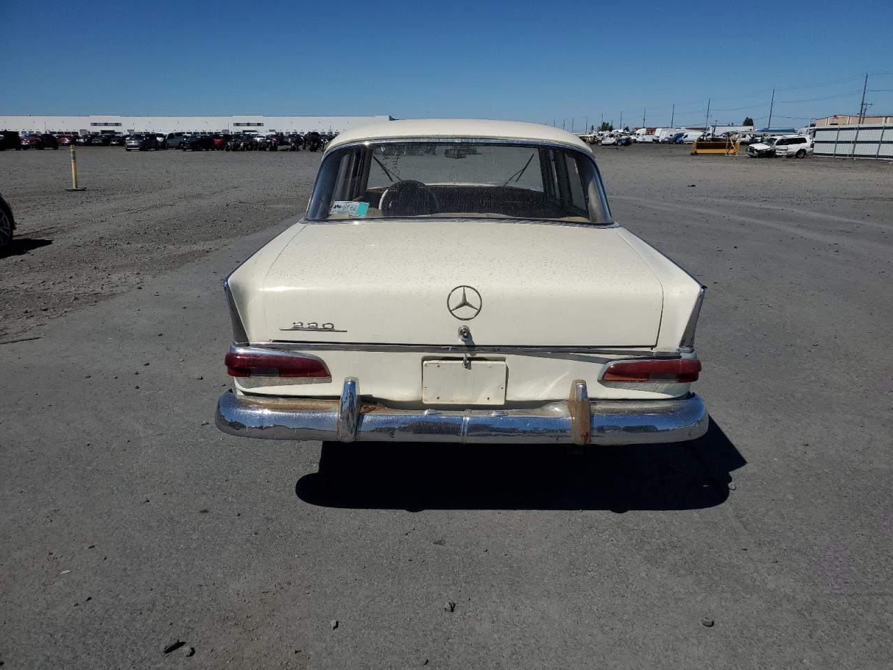 1960 Mercedes-Benz 240 Class VIN: 11101050007920 Lot: 65199564