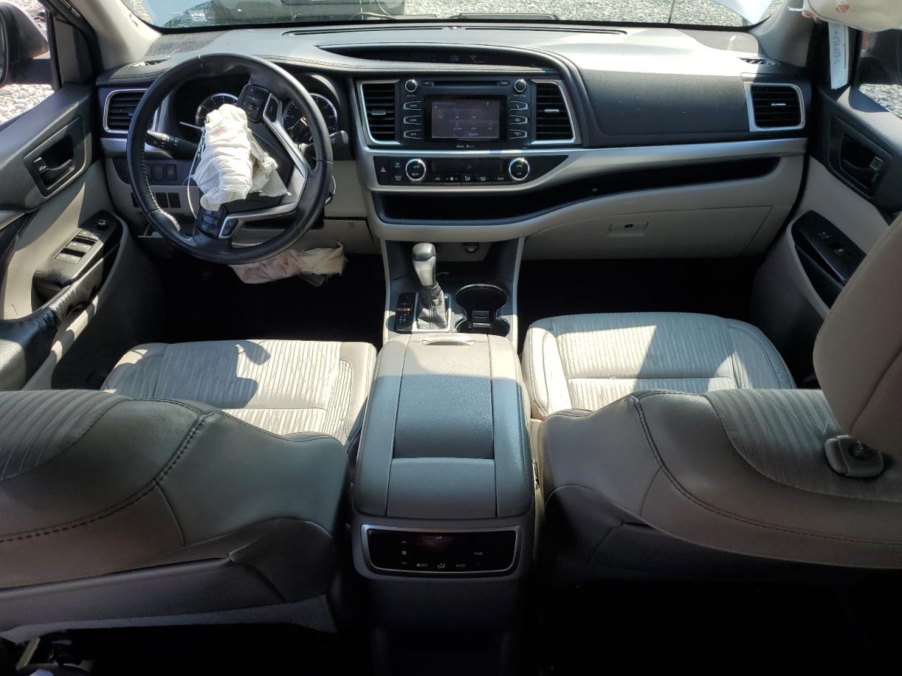 2014 Toyota Highlander Le VIN: 5TDZKRFHXES026161 Lot: 65464464