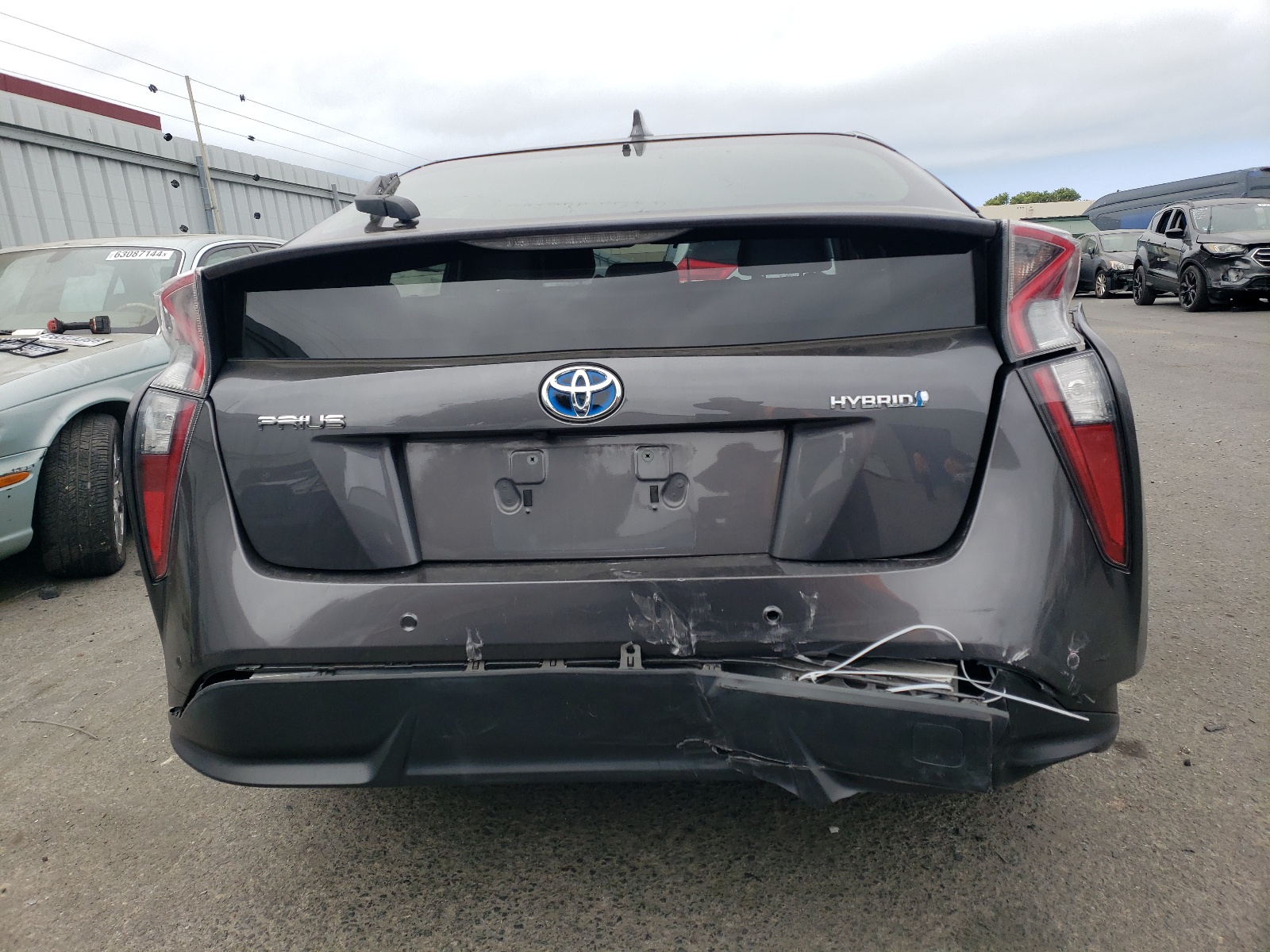 JTDKARFU1H3542027 2017 Toyota Prius