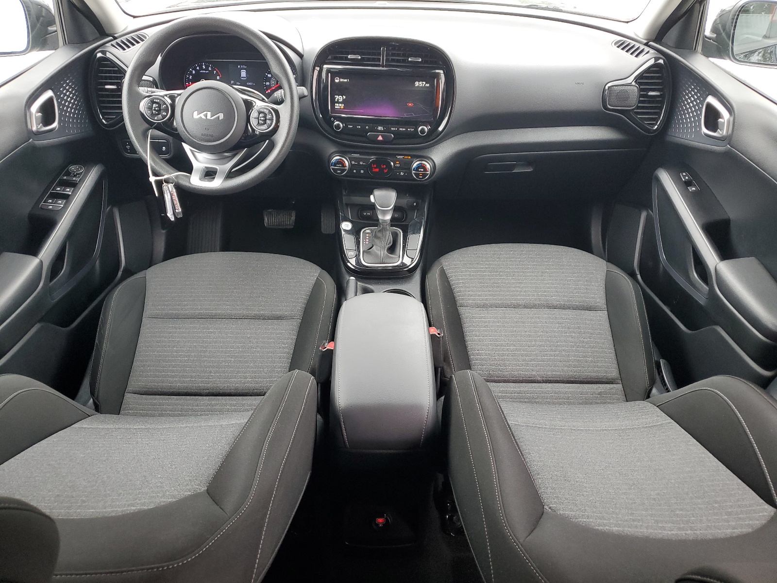 KNDJ23AU4N7152105 2022 Kia Soul Lx