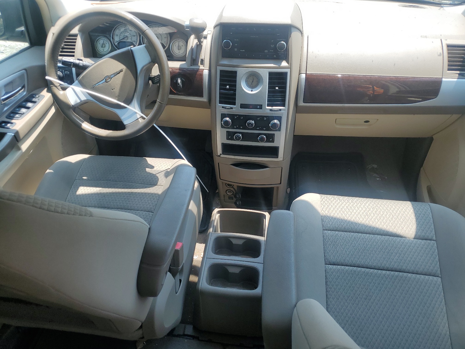 2A4RR5D13AR189693 2010 Chrysler Town & Country Touring