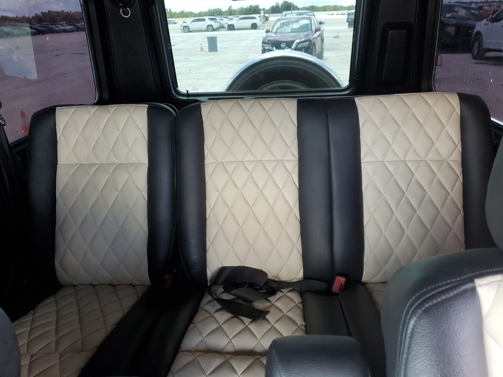 WDBEG4210Y7115780 2000 Mercedes-Benz G500