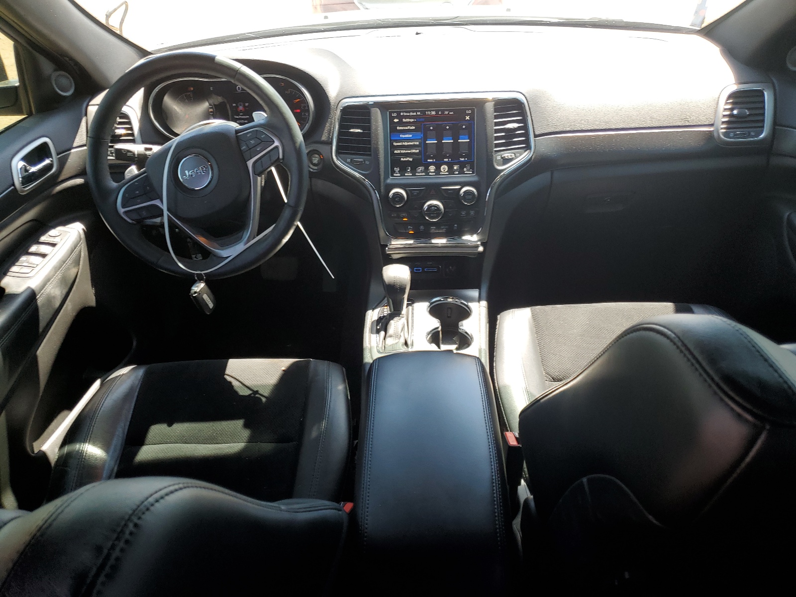 1C4RJFAG4HC876437 2017 Jeep Grand Cherokee Laredo