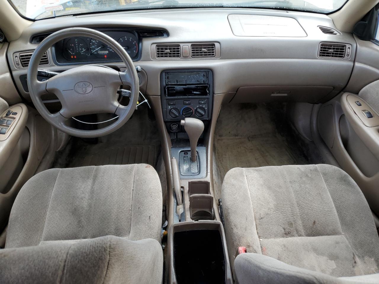 2000 Toyota Camry Ce VIN: JT2BG22K1Y0413029 Lot: 63490244