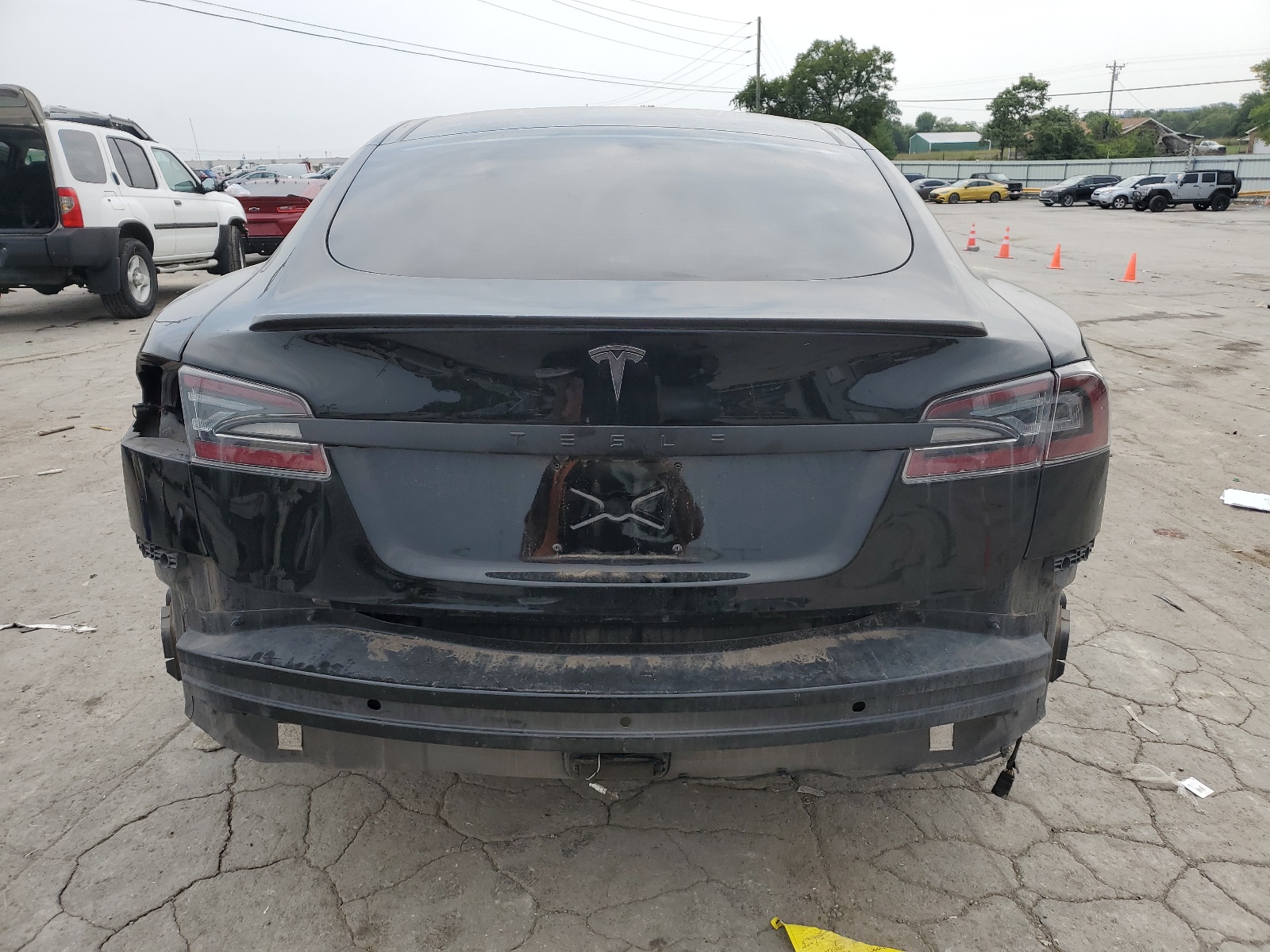 5YJSA4H29FFP75992 2015 Tesla Model S 85D