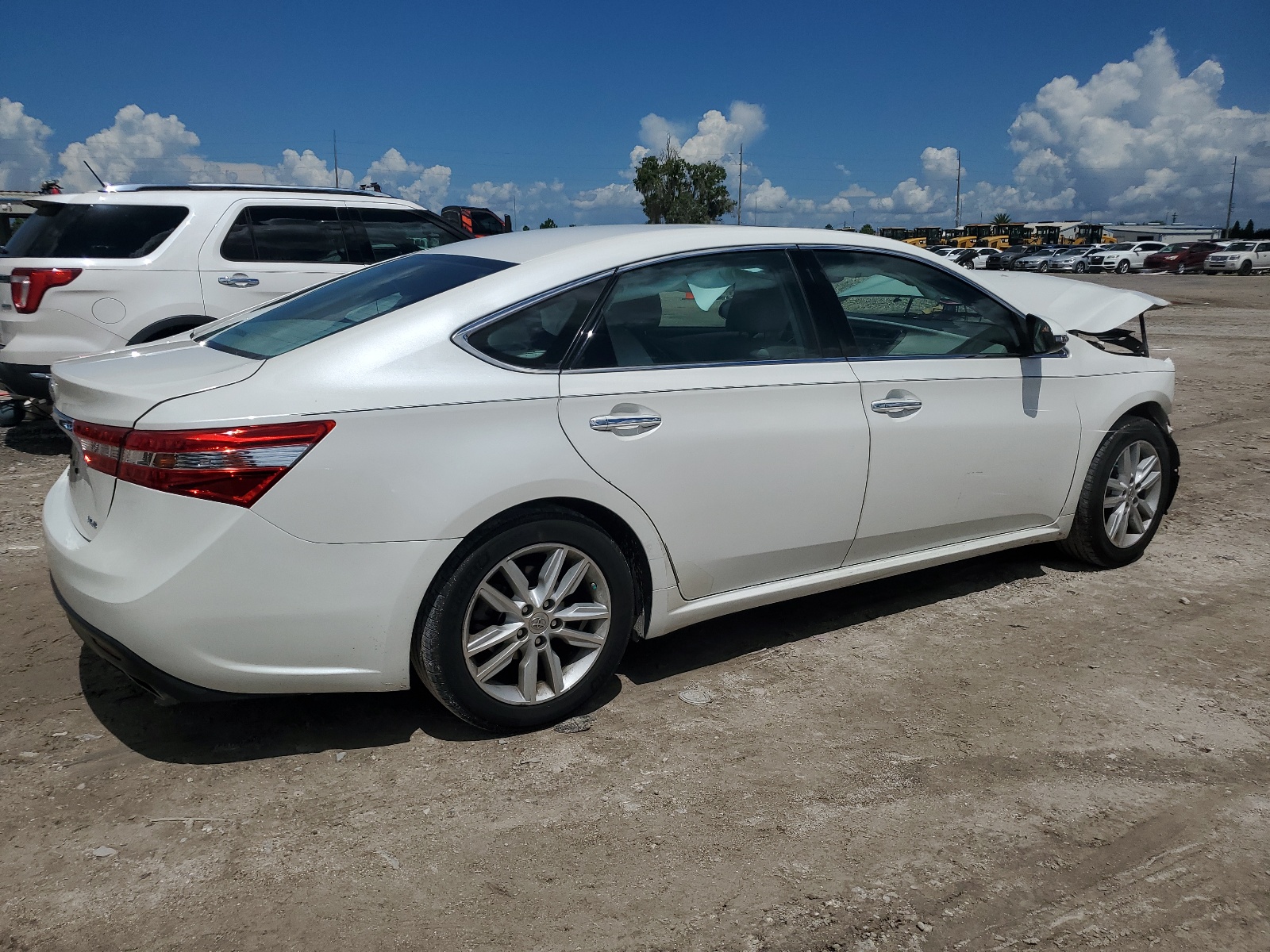 2014 Toyota Avalon Base vin: 4T1BK1EB0EU110660