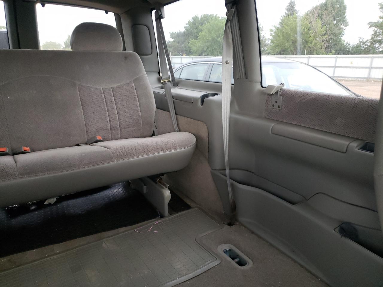 2000 GMC Safari Xt VIN: 1GKEL19W4YB501262 Lot: 61439064