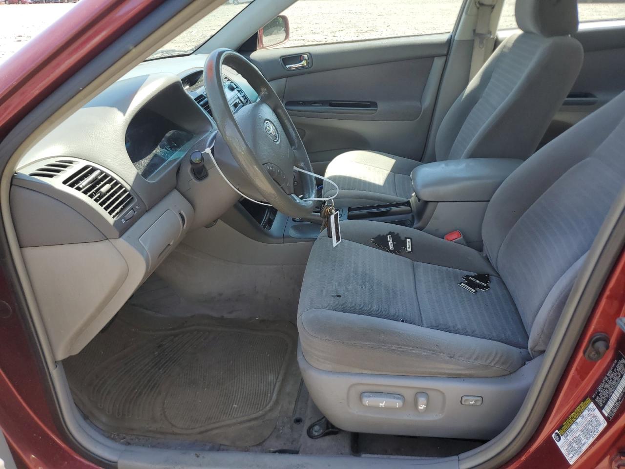 2005 Toyota Camry Le VIN: 4T1BF32K05U092021 Lot: 60601604