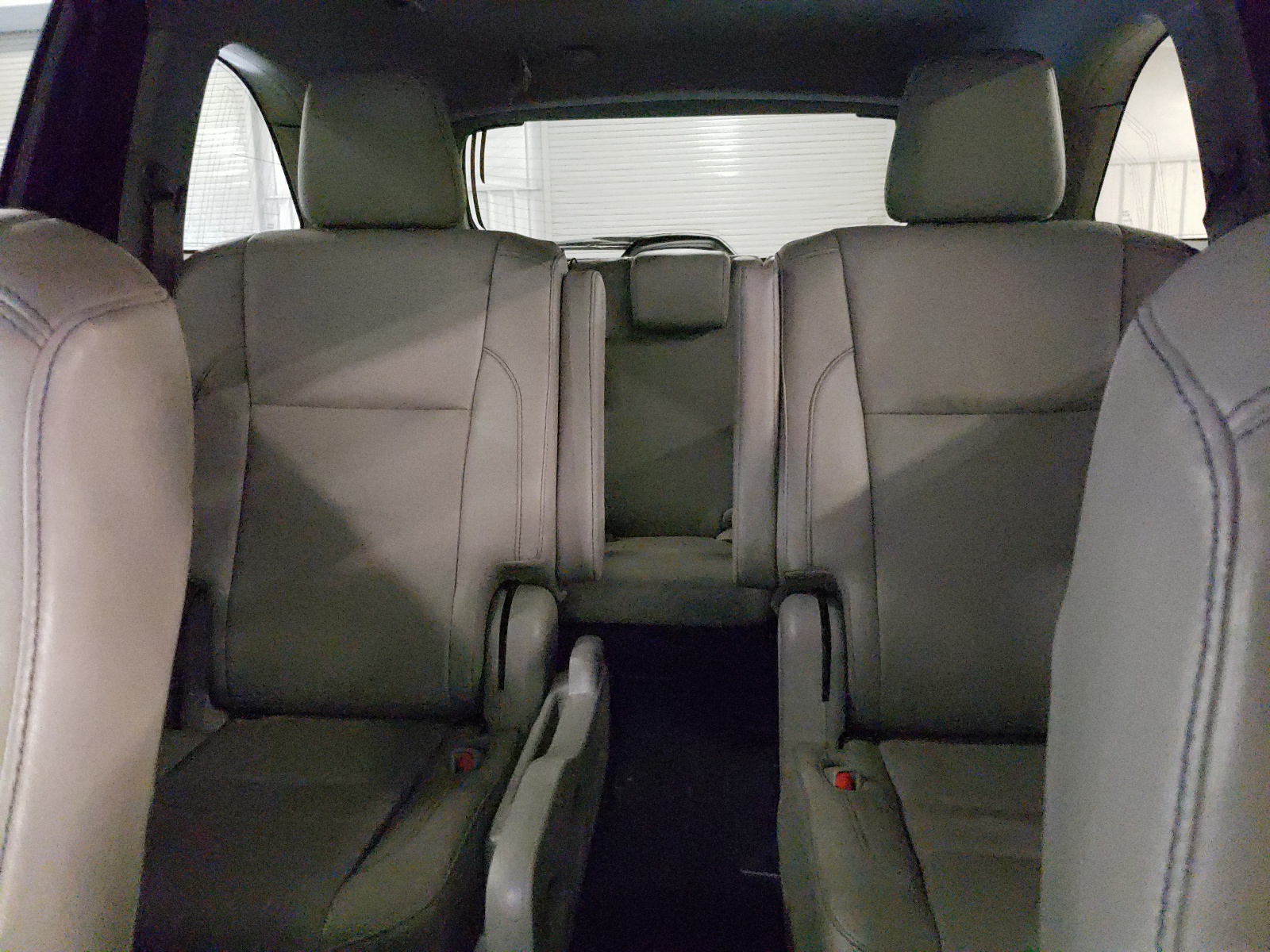 5TDJZRFH8JS558091 2018 Toyota Highlander Se