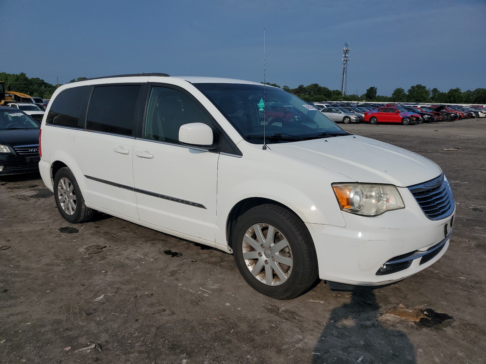 2014 Chrysler Town & Country Touring vin: 2C4RC1BG2ER382690