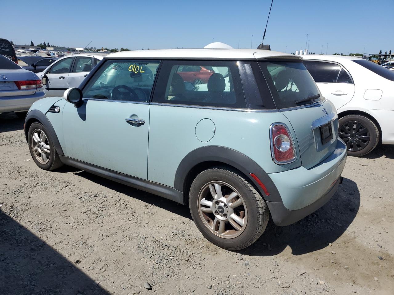 2011 Mini Cooper VIN: WMWSU3C54BT253665 Lot: 60972704