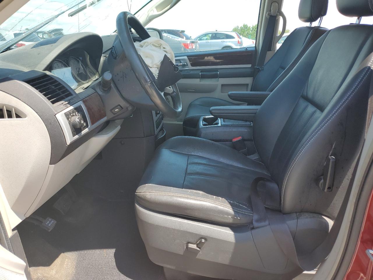 2010 Chrysler Town & Country Touring Plus VIN: 2A4RR8D10AR427534 Lot: 63505604