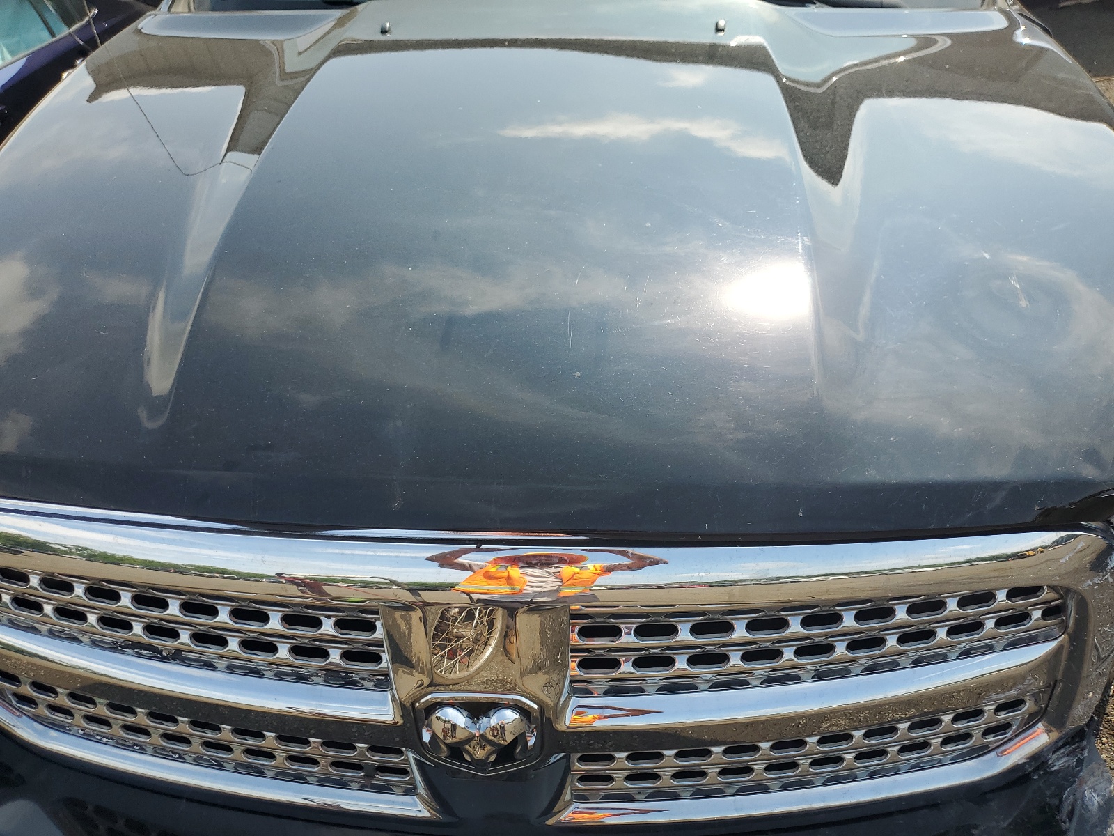 1C6RR7JT8ES427752 2014 Ram 1500 Laramie