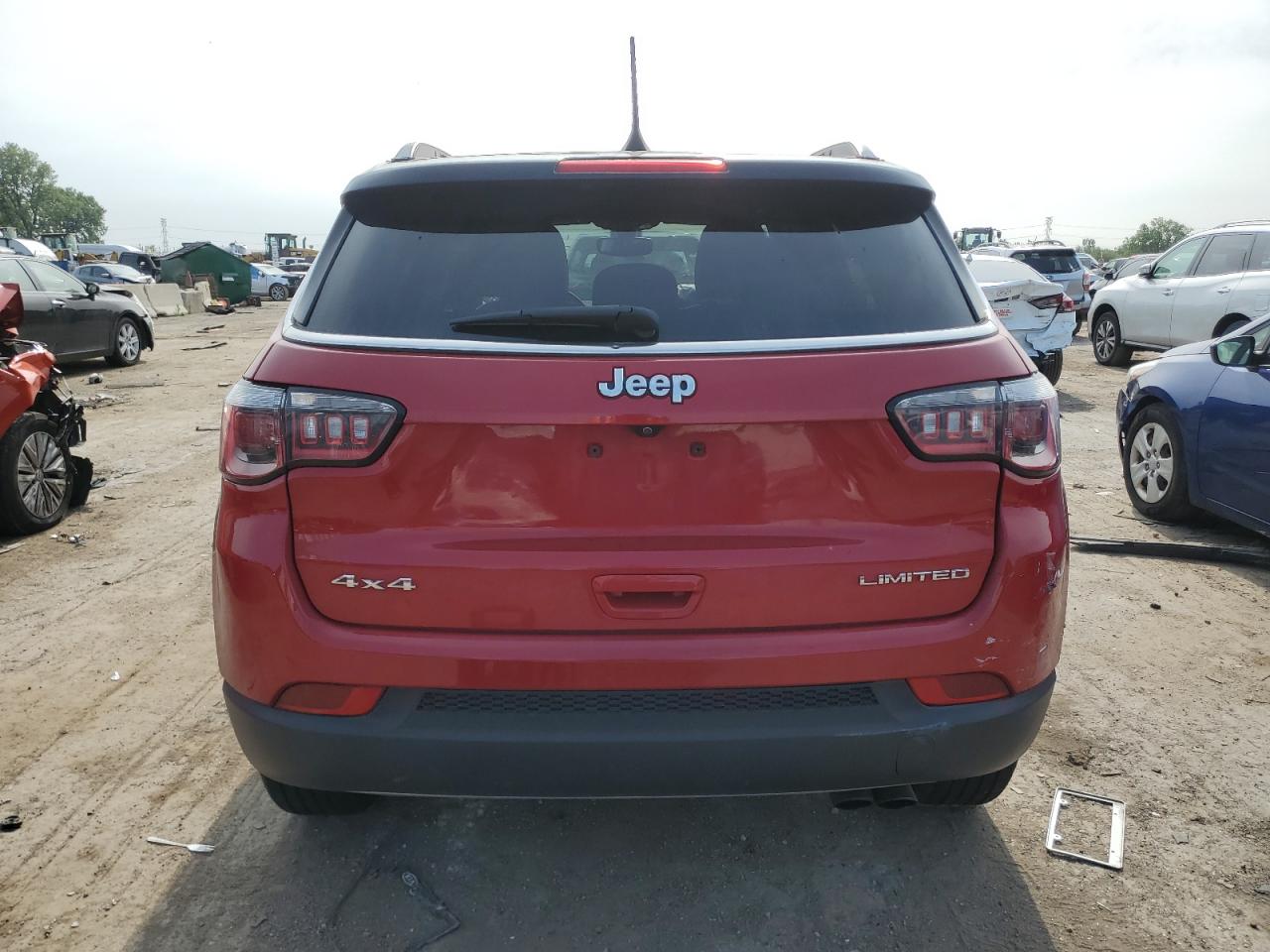 3C4NJDCB0JT395681 2018 Jeep Compass Limited