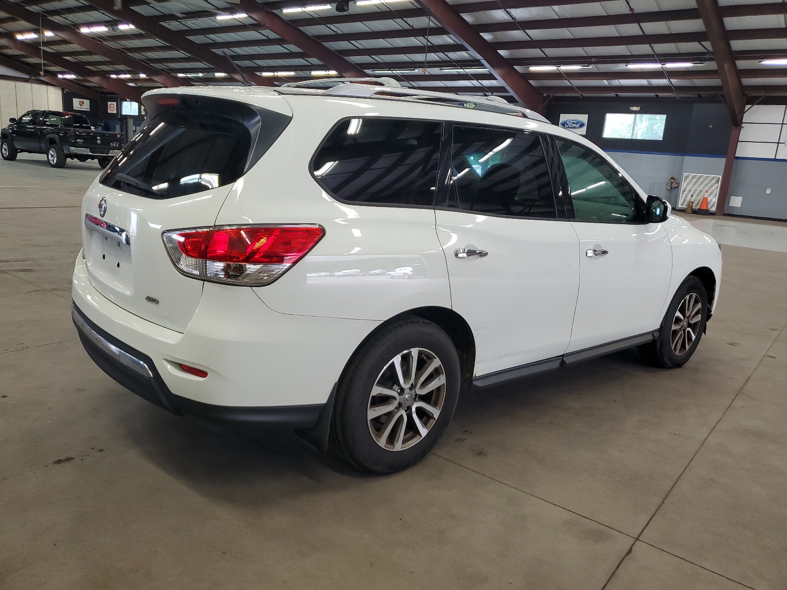 2015 Nissan Pathfinder S vin: 5N1AR2MM8FC676718