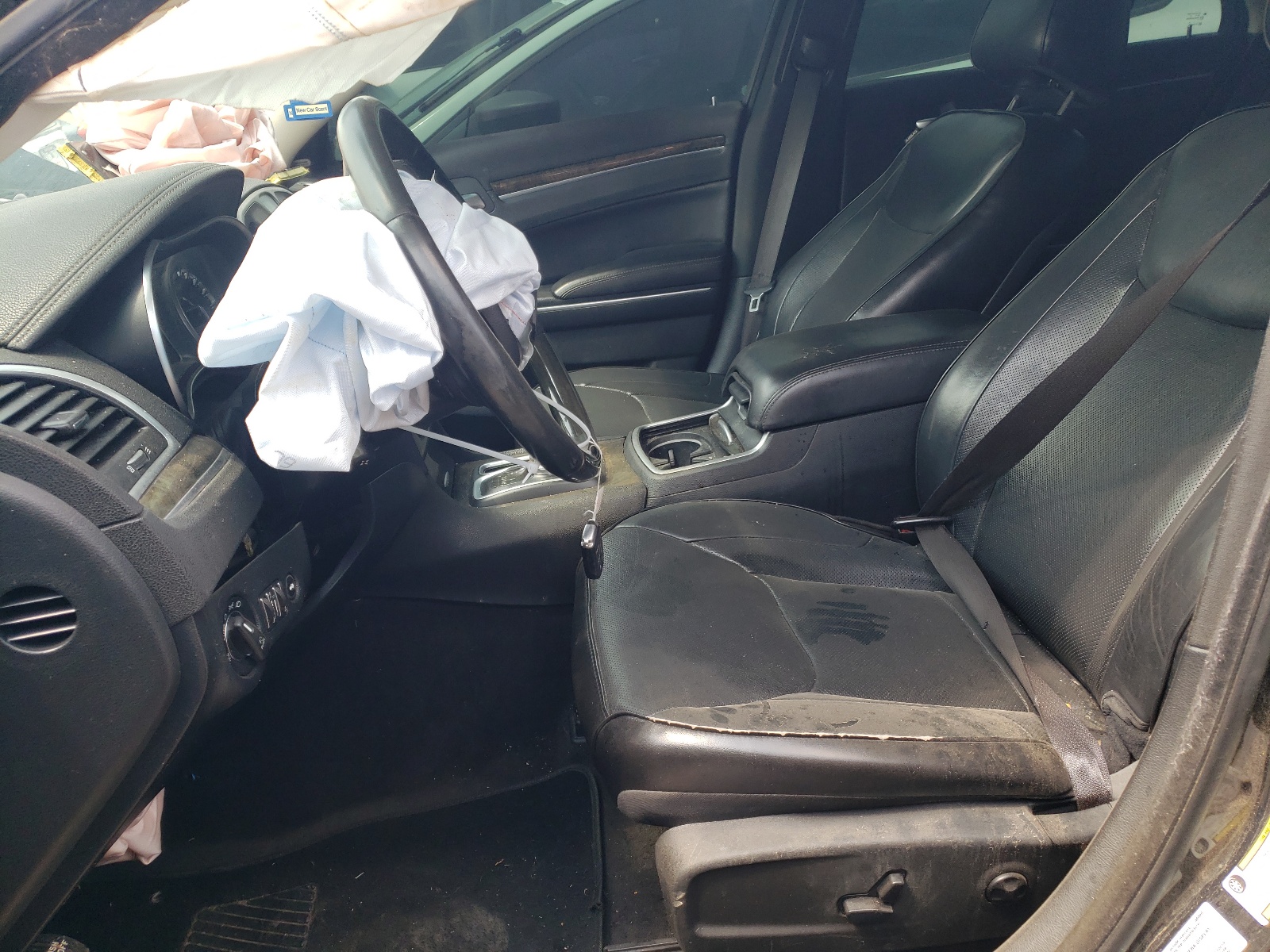 2C3CCAEG9GH181643 2016 Chrysler 300C