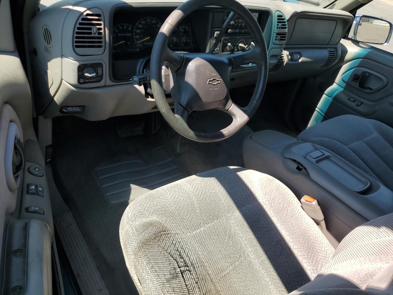 1998 Chevrolet Gmt-400 K1500 VIN: 2GCEK19R1W1249802 Lot: 62535784