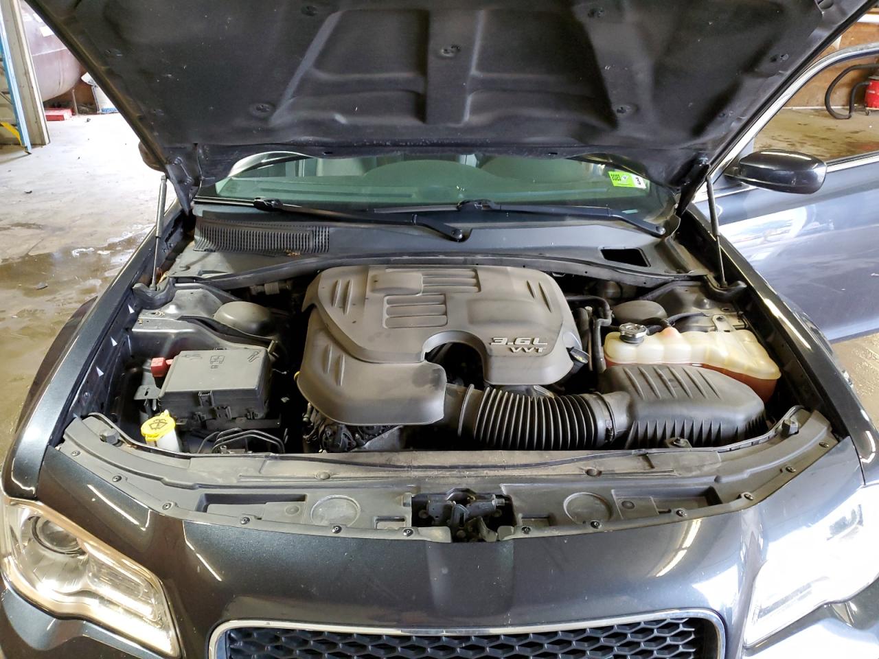 2015 Chrysler 300 Limited VIN: 2C3CCAAG1FH929628 Lot: 65029424