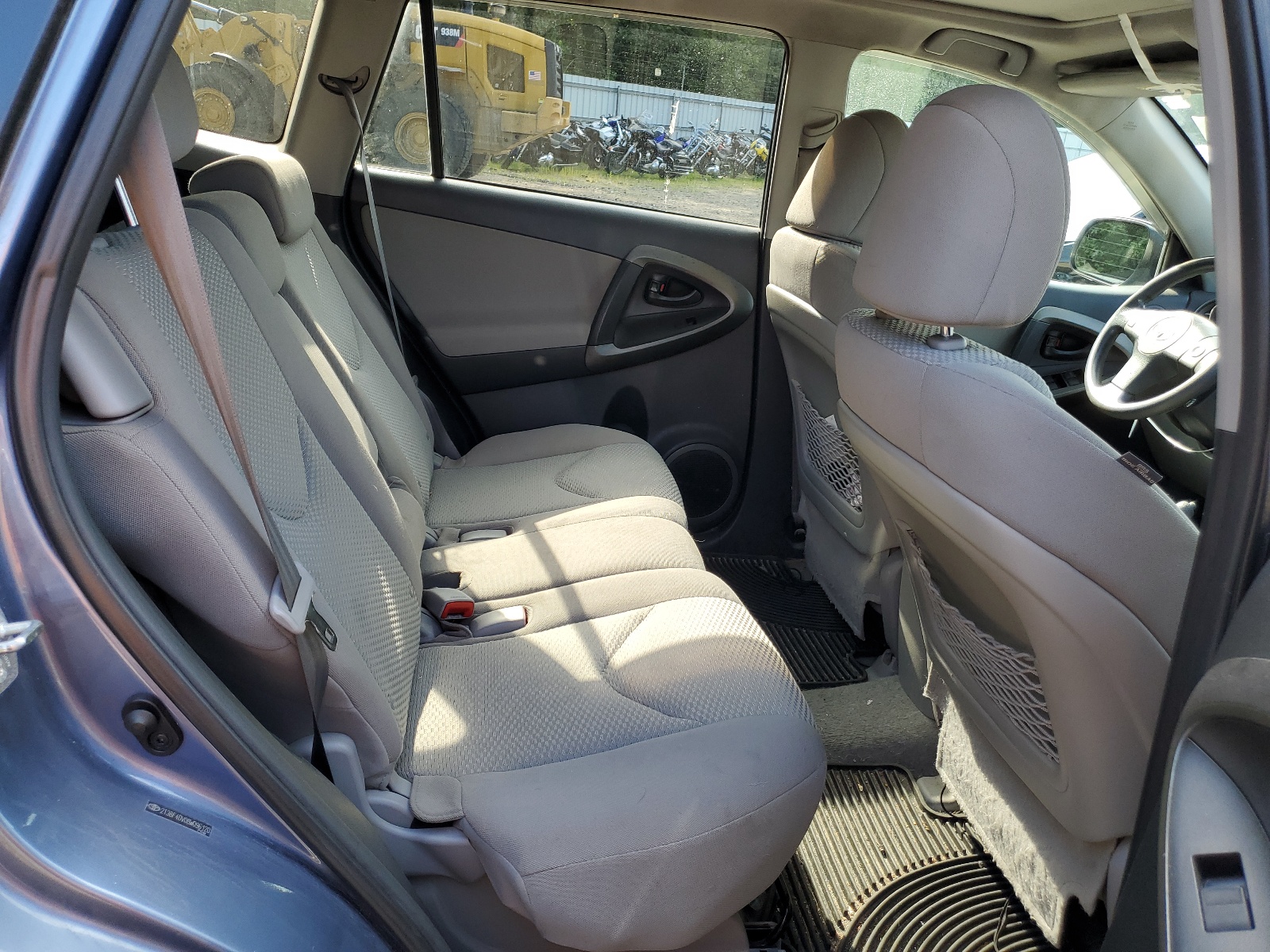 2T3BF4DV0BW096120 2011 Toyota Rav4