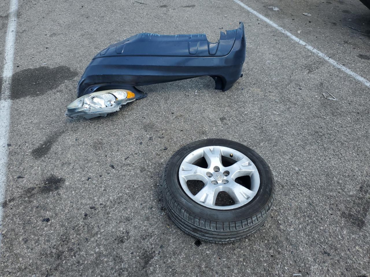 2003 Toyota Corolla Matrix Xr VIN: 2T1KR32E23C015179 Lot: 62530394