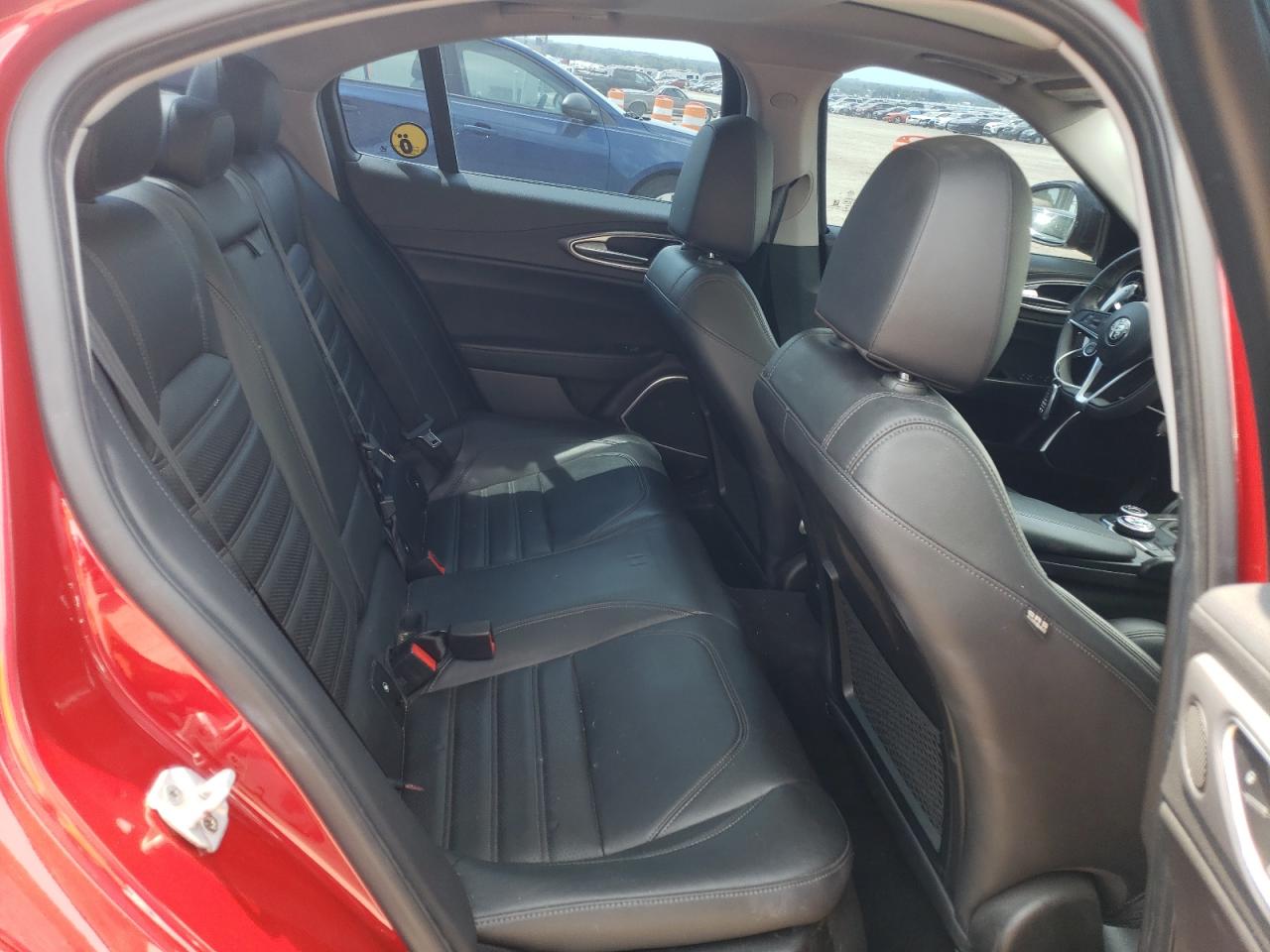 2017 Alfa Romeo Giulia Ti Q4 VIN: ZARFAEENXH7559332 Lot: 63855494