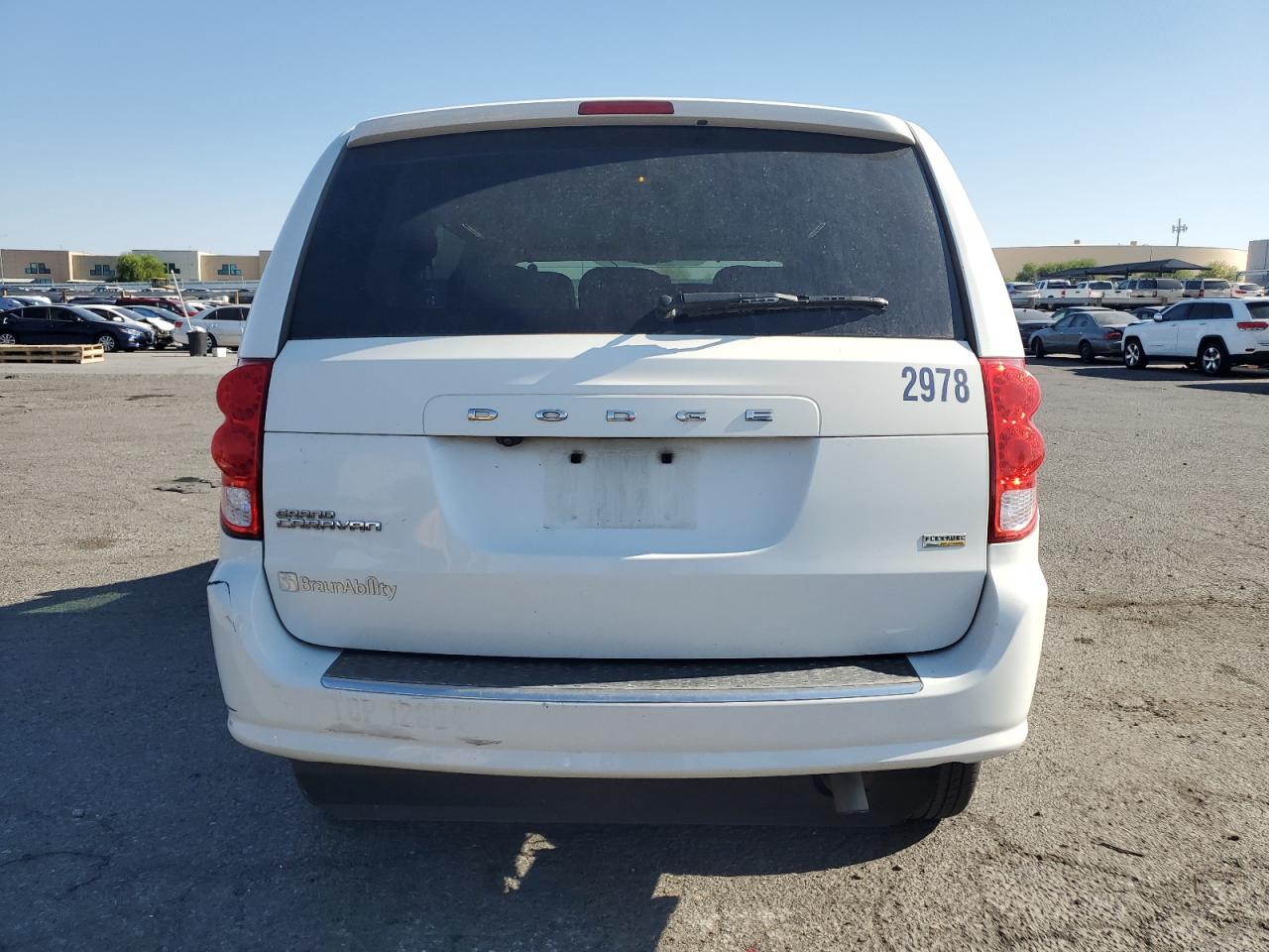 2C7WDGBG9JR216716 2018 Dodge Grand Caravan Se