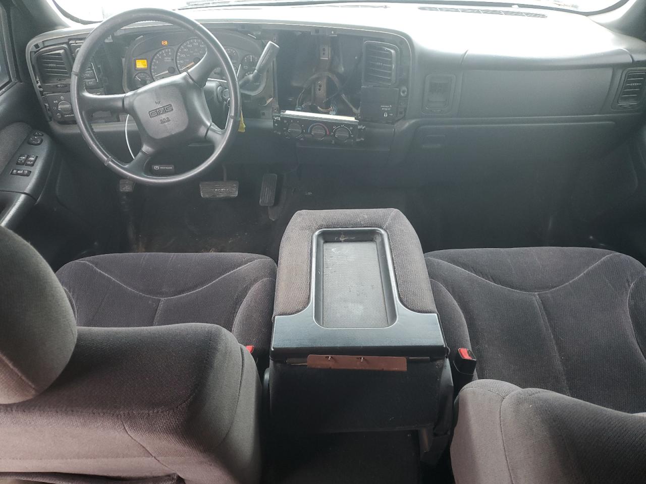 2002 GMC New Sierra K2500 VIN: 1GTGK29U22Z274325 Lot: 61756394