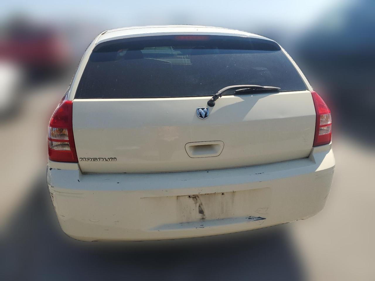 2005 Dodge Magnum Se VIN: 2D4FV48T55H693171 Lot: 65253824