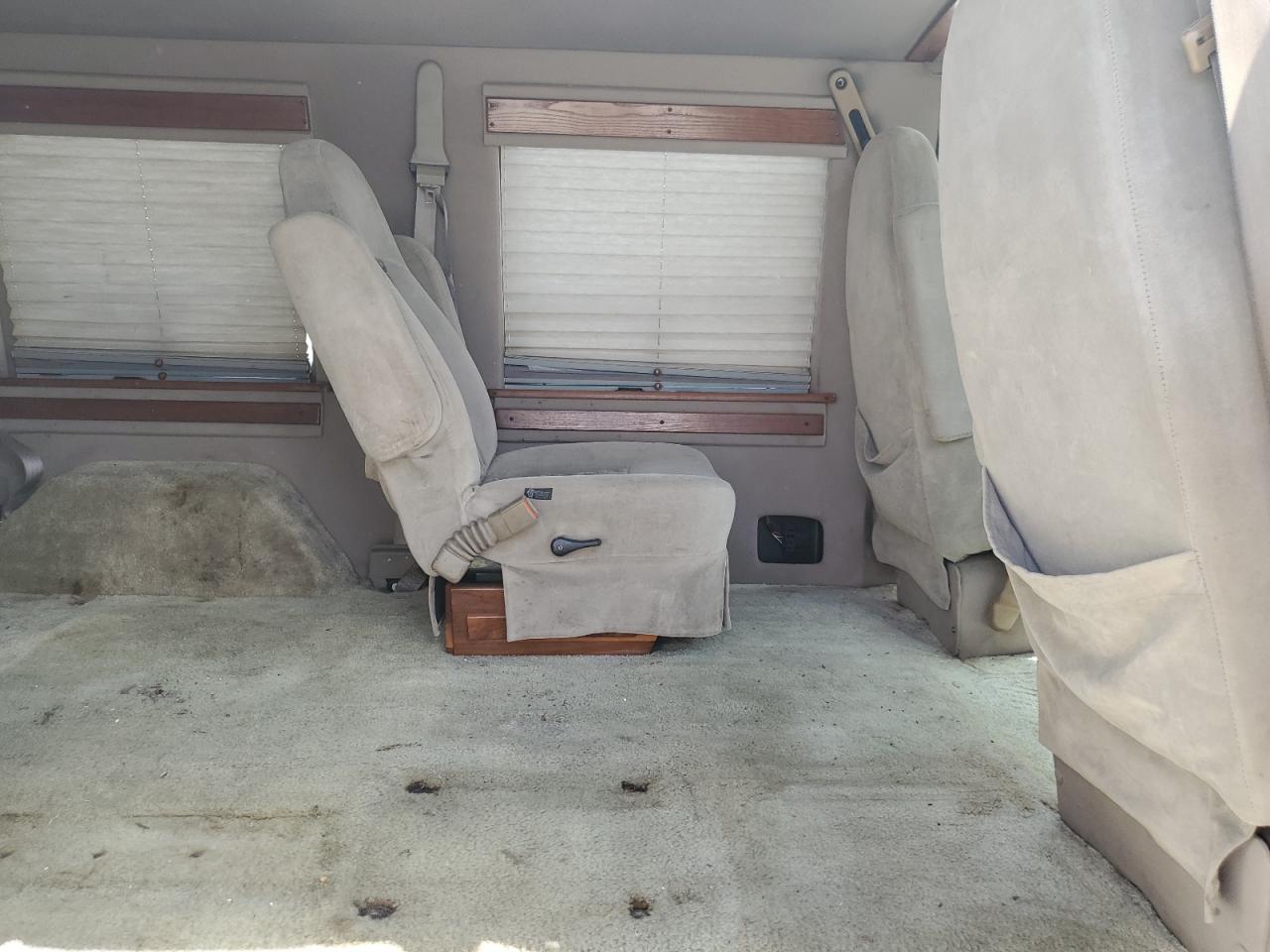 2000 Dodge Ram Van B1500 VIN: 2B6HB11X2YK113185 Lot: 65106614