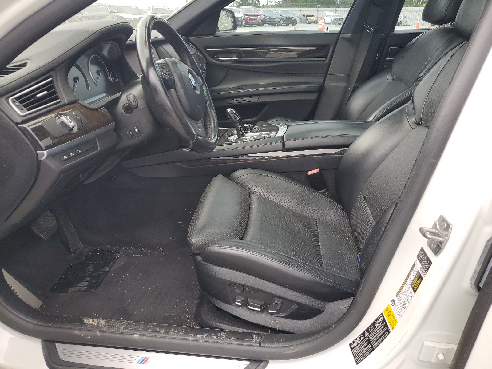 WBAKC6C50CDX99637 2012 BMW 750 Xi