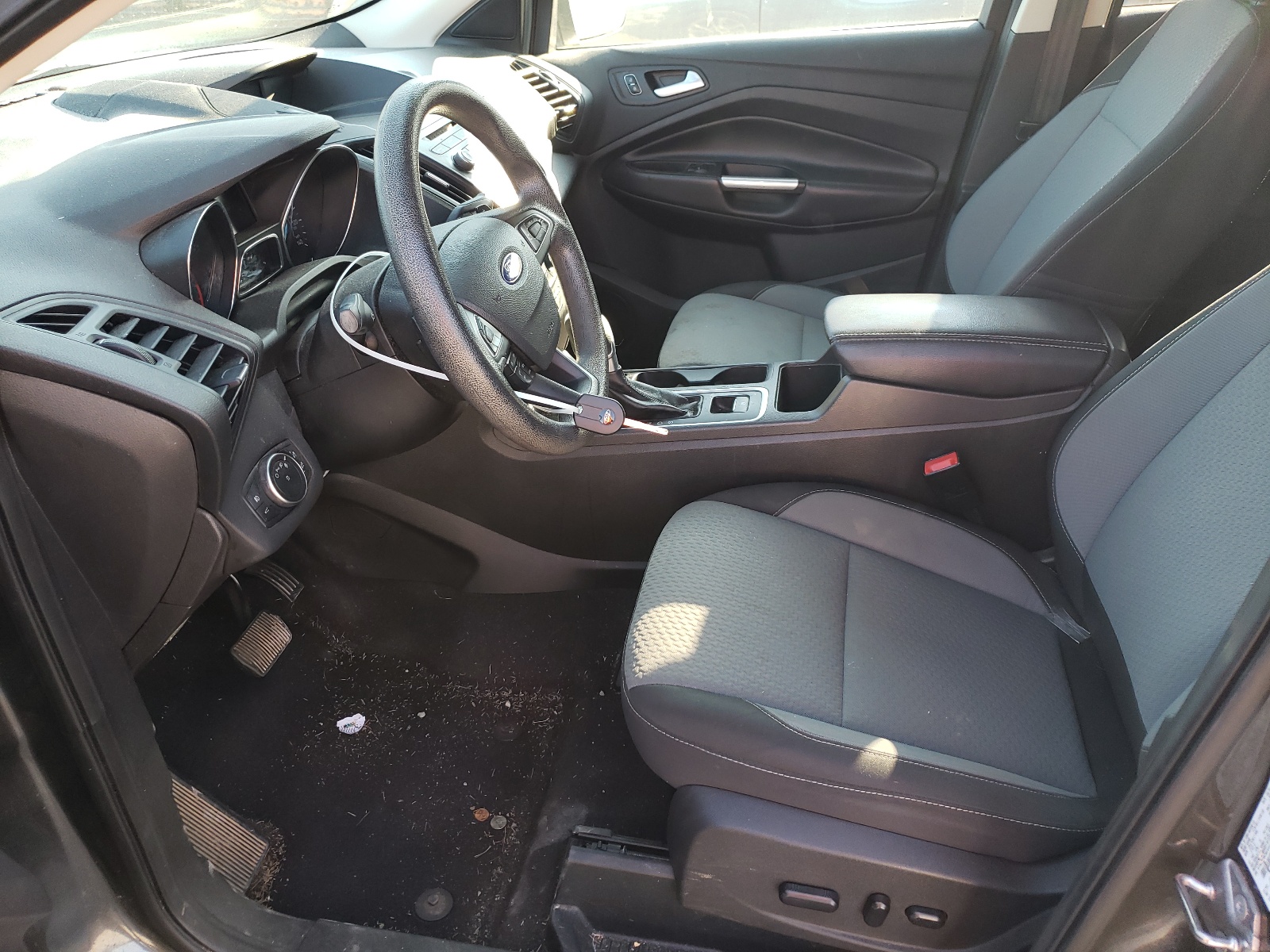 1FMCU9G9XHUA24459 2017 Ford Escape Se