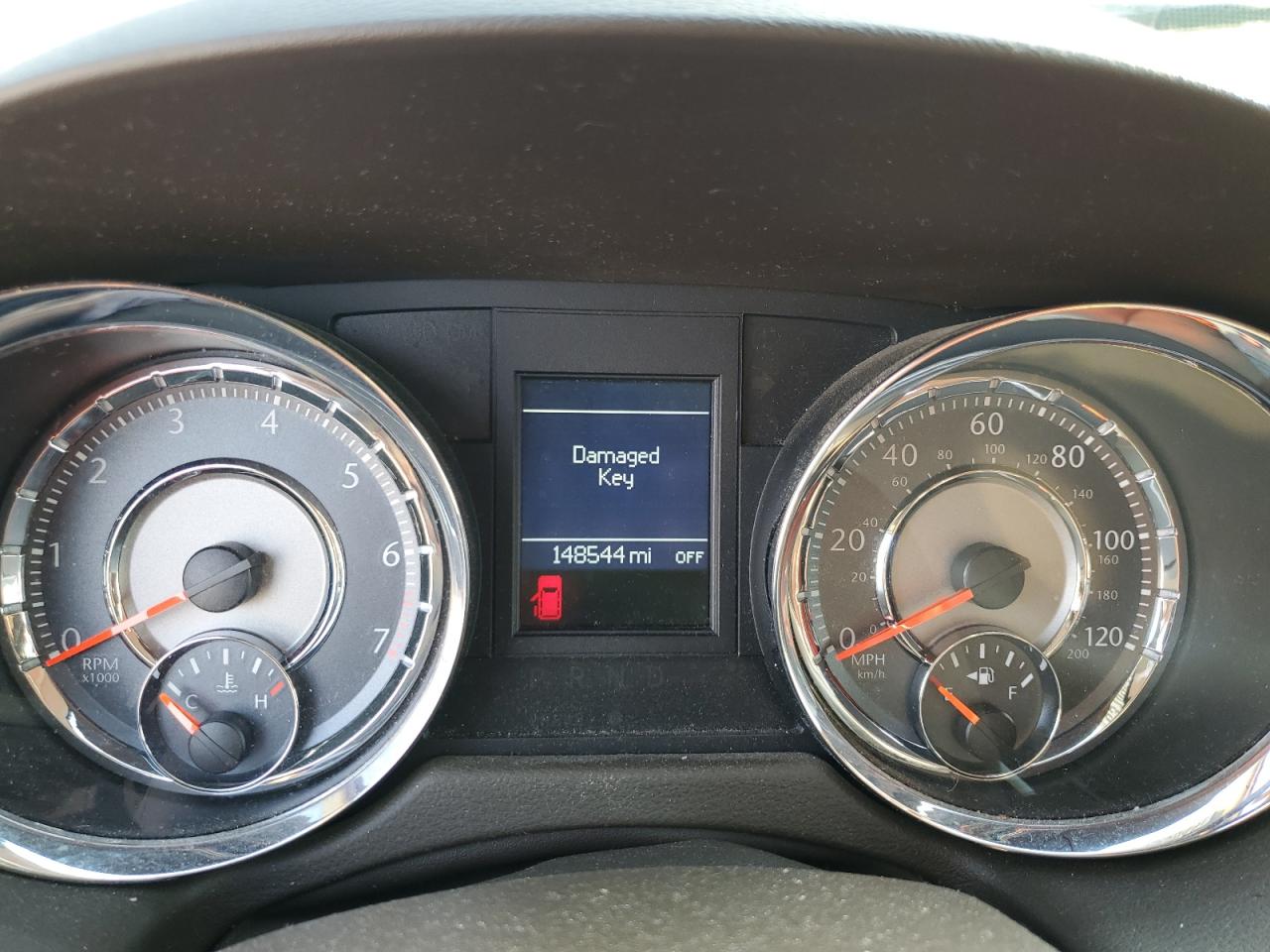 2011 Chrysler Town & Country Touring L VIN: 2A4RR8DGXBR677224 Lot: 63109644