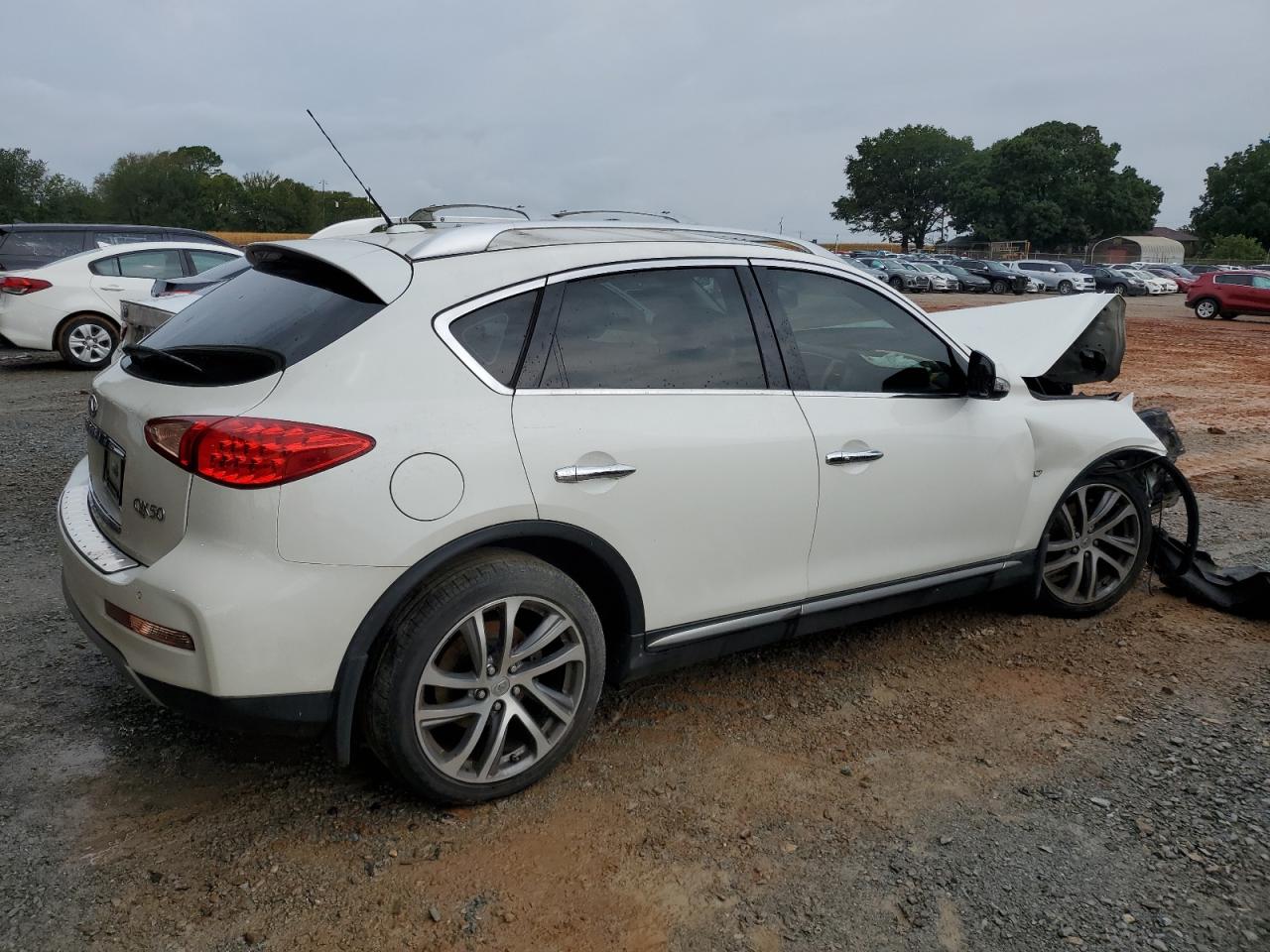 VIN JN1BJ0RP1GM233266 2016 INFINITI QX50 no.3