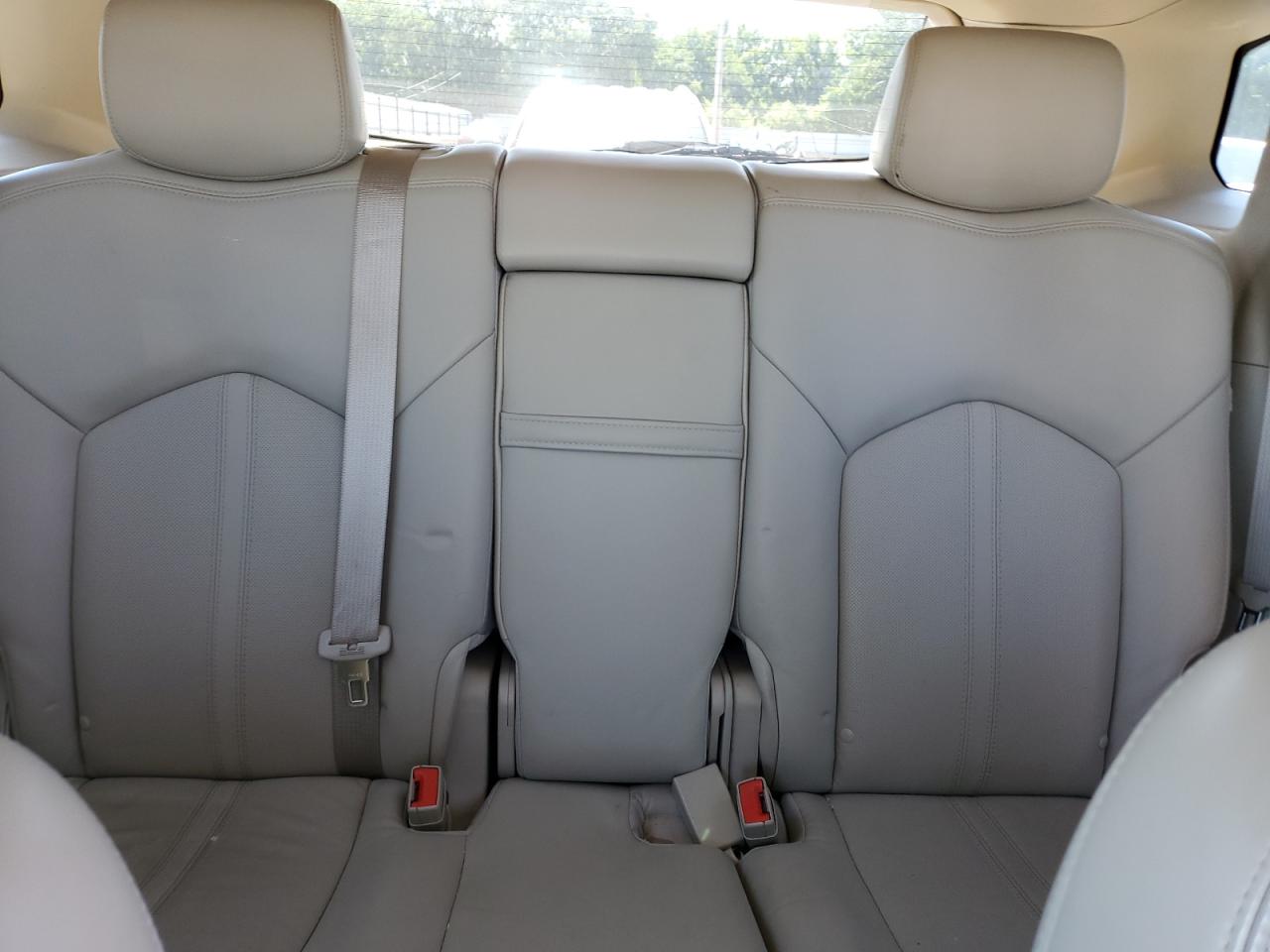 2016 Cadillac SRX - Image 10