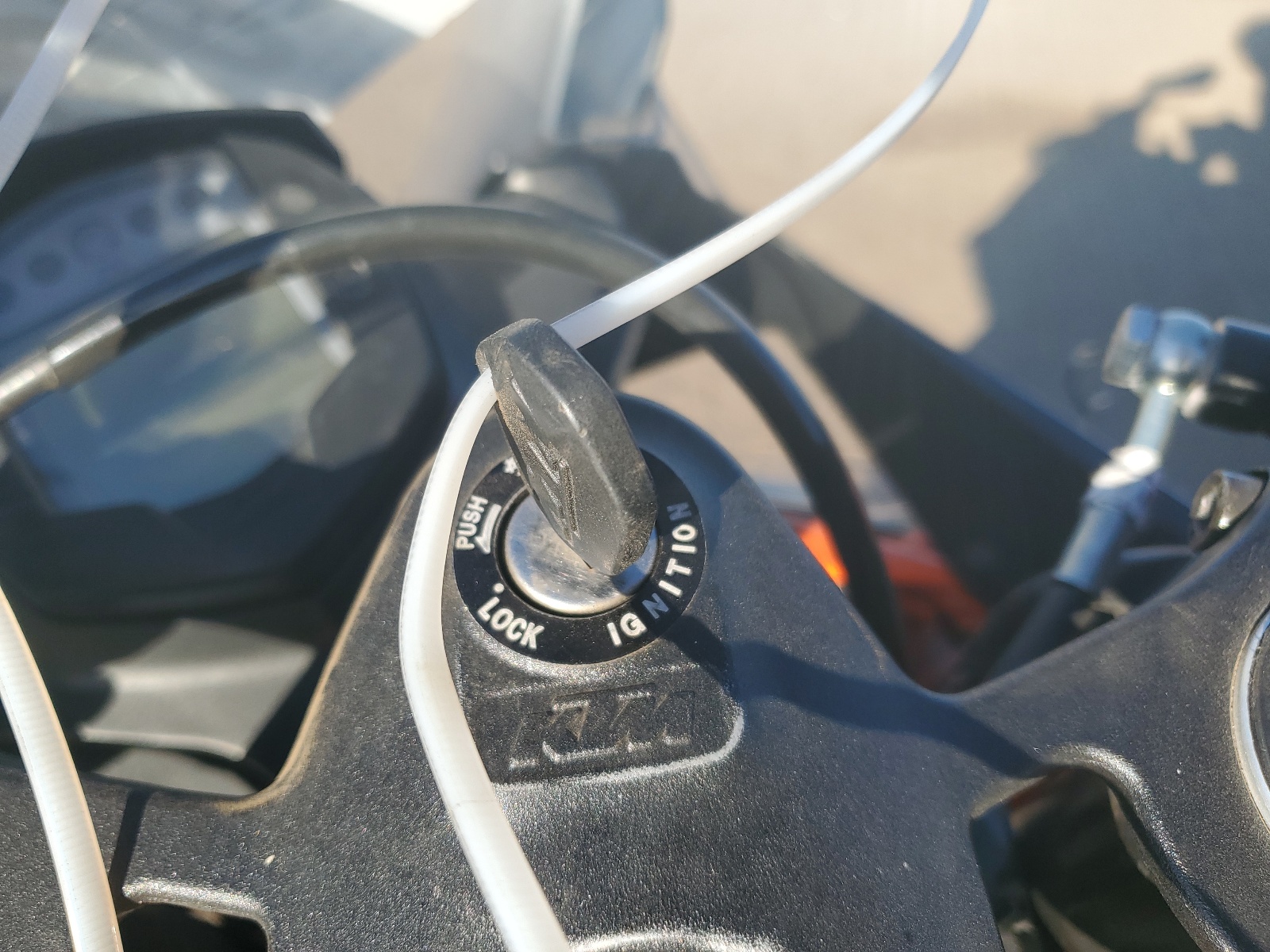 MD2JYJ405HC285182 2017 Ktm 390 Duke