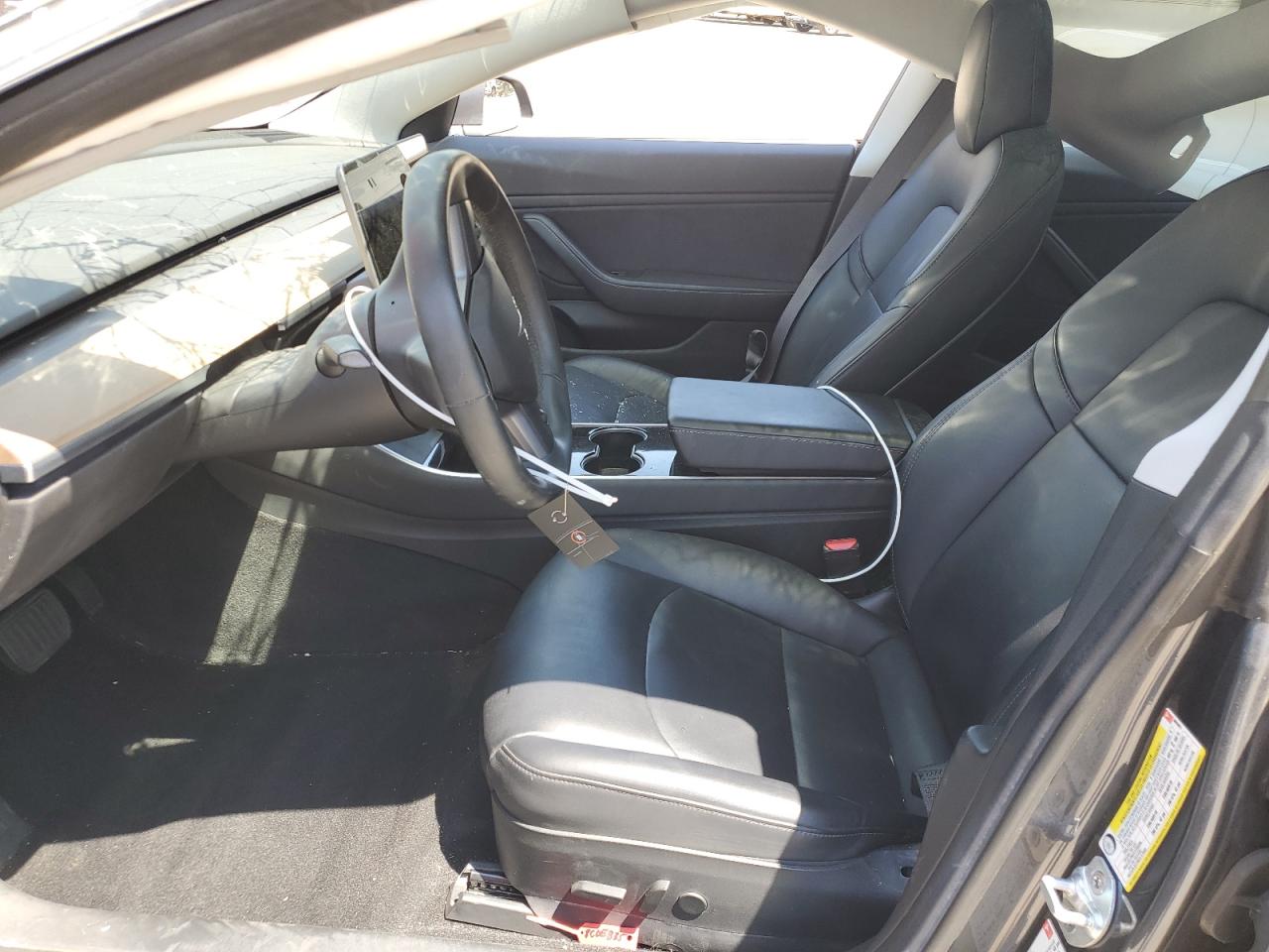 2018 Tesla Model 3 VIN: 5YJ3E1EA1JF005961 Lot: 61679724