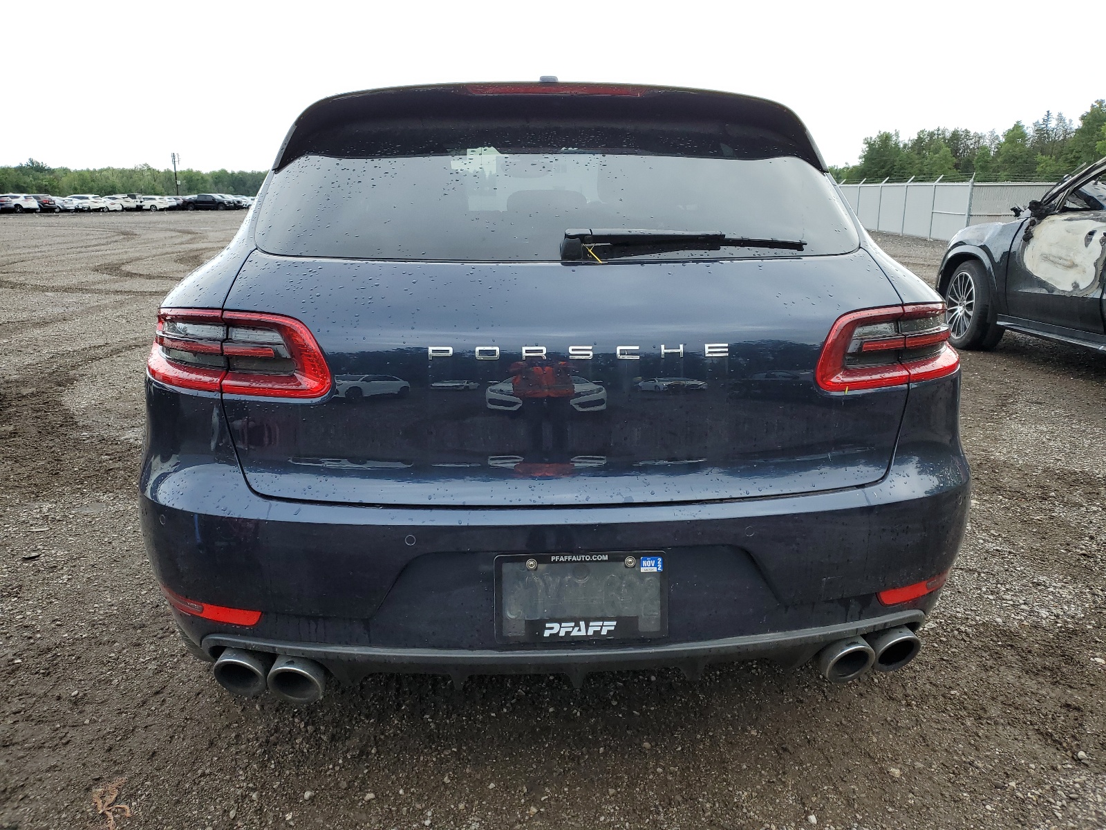 WP1AA2A53JLB04374 2018 Porsche Macan