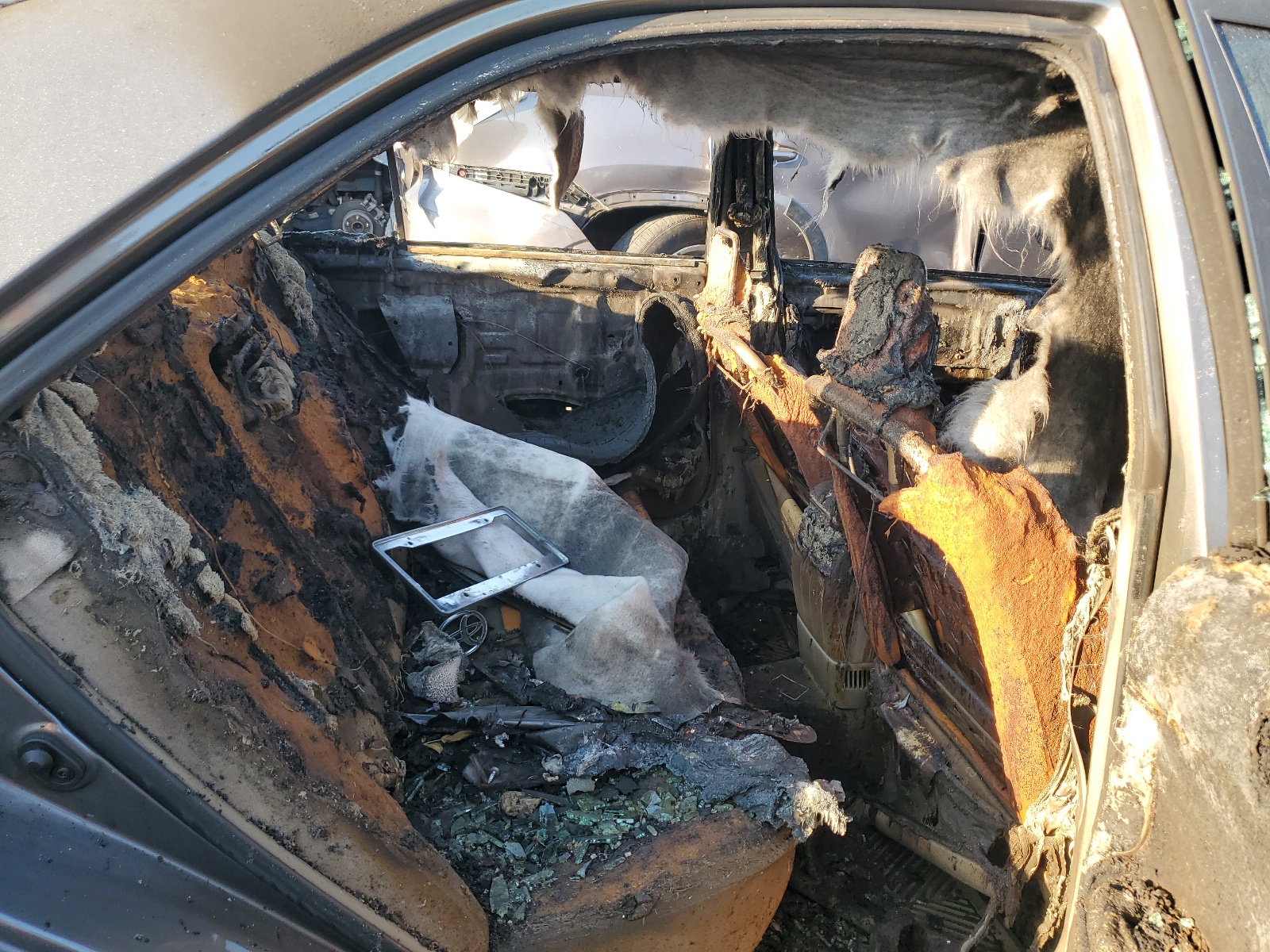 4T1BE32K83U758199 2003 Toyota Camry Le