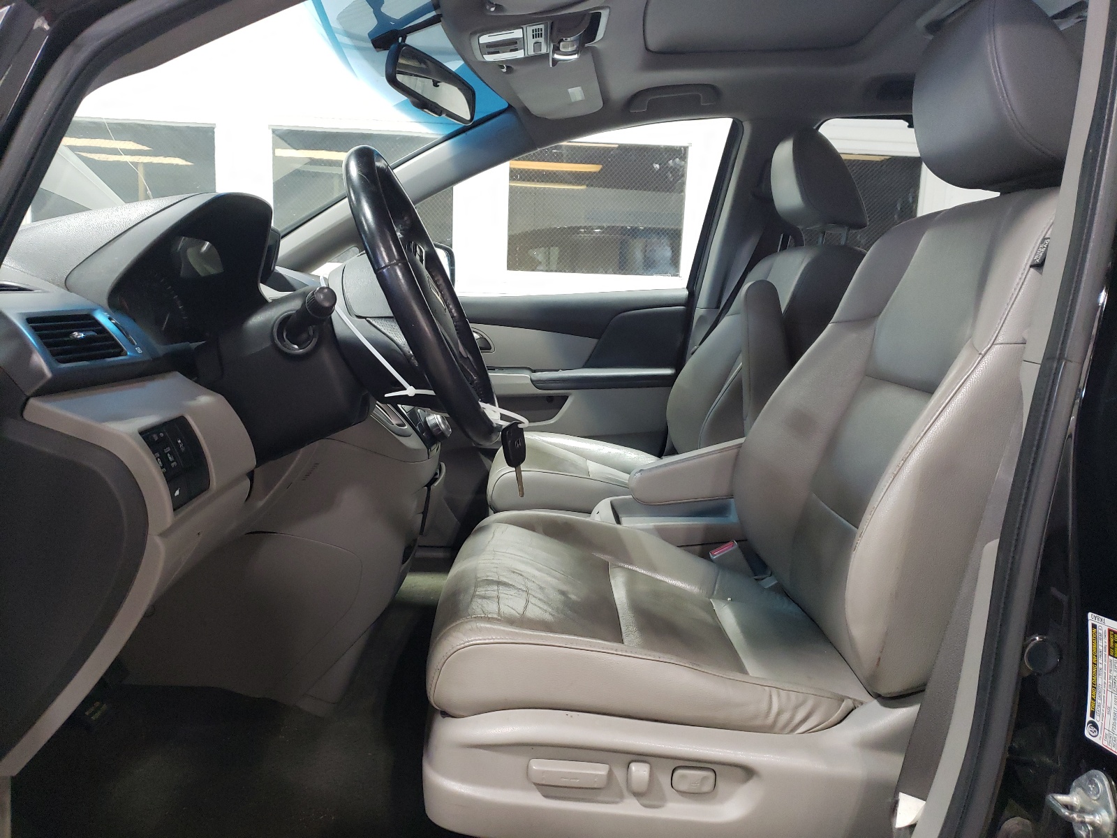 5FNRL5H62BB059284 2011 Honda Odyssey Exl