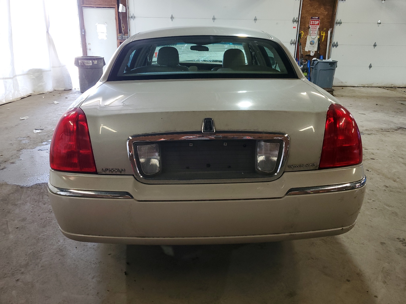 1LNHM82W66Y632840 2006 Lincoln Town Car Signature Limited