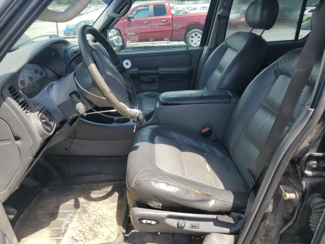 2004 Ford Explorer Sport Trac VIN: 1FMZU67K84UB75127 Lot: 64779544
