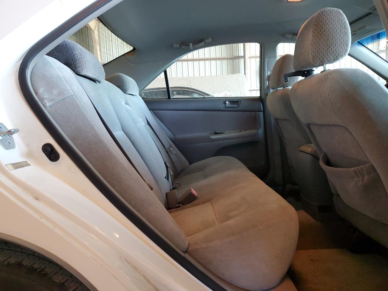 2004 Toyota Camry Le VIN: 4T1BE32K74U266054 Lot: 62676684