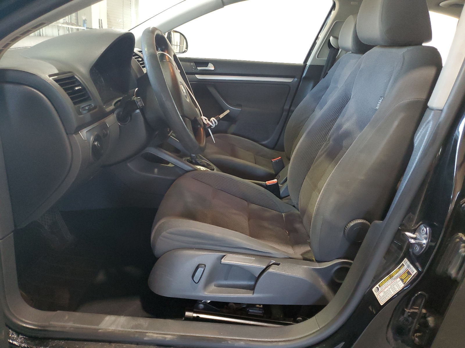 3VWJM71K38M036000 2008 Volkswagen Jetta S