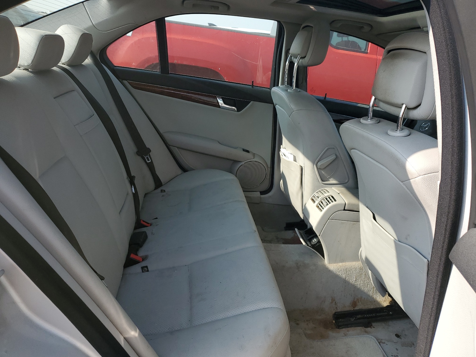 WDDGF81X69R083245 2009 Mercedes-Benz C 300 4Matic